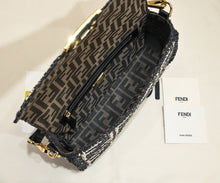 Load image into Gallery viewer, FF310 Baguette / 10.6x5.9x2.3inch
