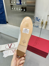 Load image into Gallery viewer, SE1686 Valentino Mules / Size5-11
