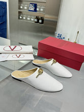 Load image into Gallery viewer, SE1686 Valentino Mules / Size5-11
