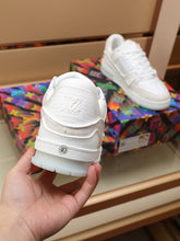 Load image into Gallery viewer, MSE075 LV Trainer Sneaker / Size7-12

