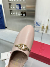 Load image into Gallery viewer, SE1687 Valentino Mules / Size5-11
