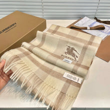 Load image into Gallery viewer, JW1458 Burberry Classic Cashmere Check Scarf / 32×180cm
