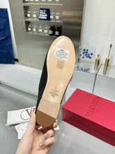 Load image into Gallery viewer, SE1689 Valentino Mules / Size5-11
