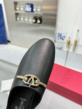 Load image into Gallery viewer, SE1689 Valentino Mules / Size5-11
