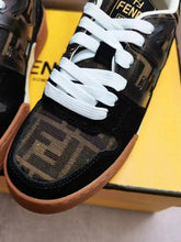 Load image into Gallery viewer, SE1548 Fendi Match Sneaker / Size5-10
