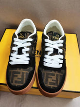 Load image into Gallery viewer, SE1548 Fendi Match Sneaker / Size5-10
