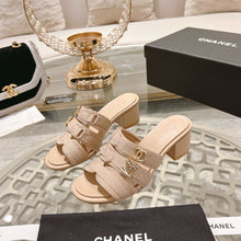 Load image into Gallery viewer, SE1383 CC Sandals / Size5-10
