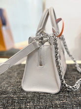 Load image into Gallery viewer, LB1196 OnTheGo East West / 9.8 x 5.1 x 3.9 inches / HIGHEST QUALITY VERSION
