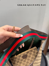 Load image into Gallery viewer, GC738 Gucci Giglio Medium Tote Bag / 13x11.4x4.7inch
