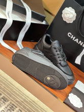 Load image into Gallery viewer, SE1624 Chanel Sneaker / Size5-10
