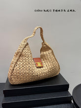 Load image into Gallery viewer, CL145 CABAS TRIANGLE IN RAFFIA / 16.5x8.6x2.4inch
