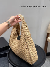Load image into Gallery viewer, CL145 CABAS TRIANGLE IN RAFFIA / 16.5x8.6x2.4inch
