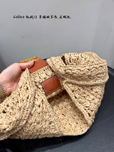 Load image into Gallery viewer, CL145 CABAS TRIANGLE IN RAFFIA / 16.5x8.6x2.4inch

