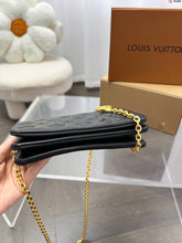 Load image into Gallery viewer, LB849 Pochette Coussin / 7.9 x 5.5 x 3.1 inches
