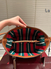 Load image into Gallery viewer, GC737 Padlock Hobo Bag / 11x9x3.9inch
