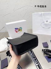 Load image into Gallery viewer, PD249 Leather Mini Shoulder Bag / 7.8x7.5x2.3in
