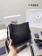 Load image into Gallery viewer, PD249 Leather Mini Shoulder Bag / 7.8x7.5x2.3in
