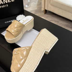 SE1627 Chanel Slide / Size5-10
