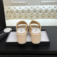 Load image into Gallery viewer, SE1627 Chanel Slide / Size5-10
