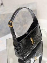 Load image into Gallery viewer, YSK488 YSL Le 5 à 7 Bag / HIGHEST QUALITY VERSION / 25×14×6cm
