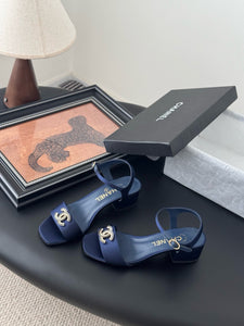 SE1628 Chanel Sandals / Size5-10