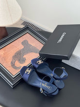 Load image into Gallery viewer, SE1628 Chanel Sandals / Size5-10
