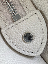 Load image into Gallery viewer, LB1285 Petit Palais
