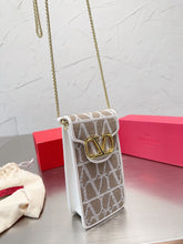 Load image into Gallery viewer, VLTN086 LOCÒ TOILE ICONOGRAPHE PHONE CASE WITH CHAIN / W3.9xH7.0xD1.6 in.
