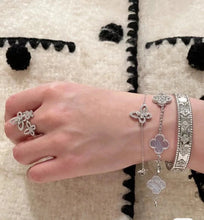 Load image into Gallery viewer, JW761 VCA Bracelet
