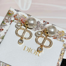 Load image into Gallery viewer, JW862 CD Earrings
