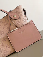 Load image into Gallery viewer, LB1568 LV Hina Small Bucket Tote Bag / HIGHEST QUALITY VERSION / 34×18.5×13cm
