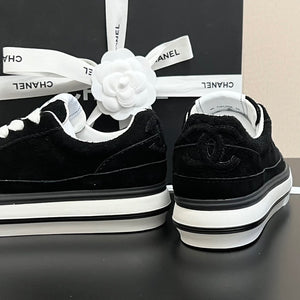 SE1179 CC Sneakers / Size5-10