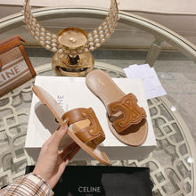 Load image into Gallery viewer, SE1549 CELINE TRIOMPHE MULE in CALFSKIN / Size5-11
