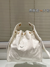 Load image into Gallery viewer, CC1137 CHANEL 25 Medium Handbag / 13.8x12.6x5.5inch
