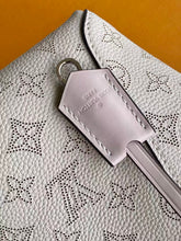 Load image into Gallery viewer, LB1572 LV Hina Small Bucket Tote Bag / HIGHEST QUALITY VERSION / 34×18.5×13cm
