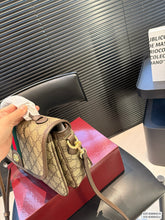 Load image into Gallery viewer, GC741 Ophidia Small/Medium Top Handle Bag
