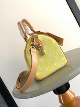 Load image into Gallery viewer, LB1573 LV Speedy P9 Bandoulière 25 / HIGHEST QUALITY VERSION / 25×15×15cm
