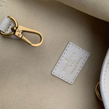 Load image into Gallery viewer, LB980 Low Key Hobo MM / 12.2 x 13.8 x 7.1 inches / HIGHEST QUALITY VERSION
