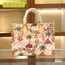 Load image into Gallery viewer, LB1020 OnTheGo MM / 13.8 x 10.6 x 5.5 inches
