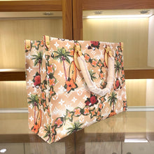 Load image into Gallery viewer, LB1020 OnTheGo MM / 13.8 x 10.6 x 5.5 inches
