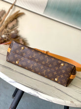 Load image into Gallery viewer, LB1201 Vagabond Hobo / 15 x 13.8 x 4.7 inches / HIGHEST QUALITY VERSION
