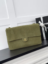 Load image into Gallery viewer, CC1498 Chanel 26B Classic Flap Maxi Bag / HIGHEST QUALITY VERSION / 38×26×11cm
