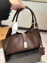 Load image into Gallery viewer, PD351 Medium Leather Tote Bag / 12.6x8.2x5.9inch
