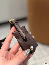 Load image into Gallery viewer, PD351 Medium Leather Tote Bag / 12.6x8.2x5.9inch
