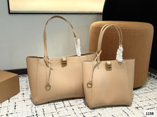 Load image into Gallery viewer, BCG057 Women&#39;s Hourglass Soft Small/Large Tote Bag
