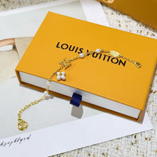 Load image into Gallery viewer, JW1466 Louis Vuitton LV Floragram Bracelet
