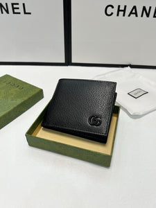 MBG066 Bi-fold wallet with GG logo /  4.3"W x 3.5"H