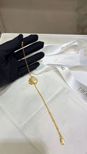 Load image into Gallery viewer, JW1467 Dior 26SS Gold Ribbon Bow Mother-of-Pearl Charm Bracelet
