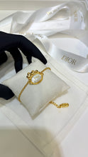 Load image into Gallery viewer, JW1467 Dior 26SS Gold Ribbon Bow Mother-of-Pearl Charm Bracelet
