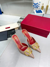 Load image into Gallery viewer, SE1102 VLOGO PUMPS 75MM /  Size5-10
